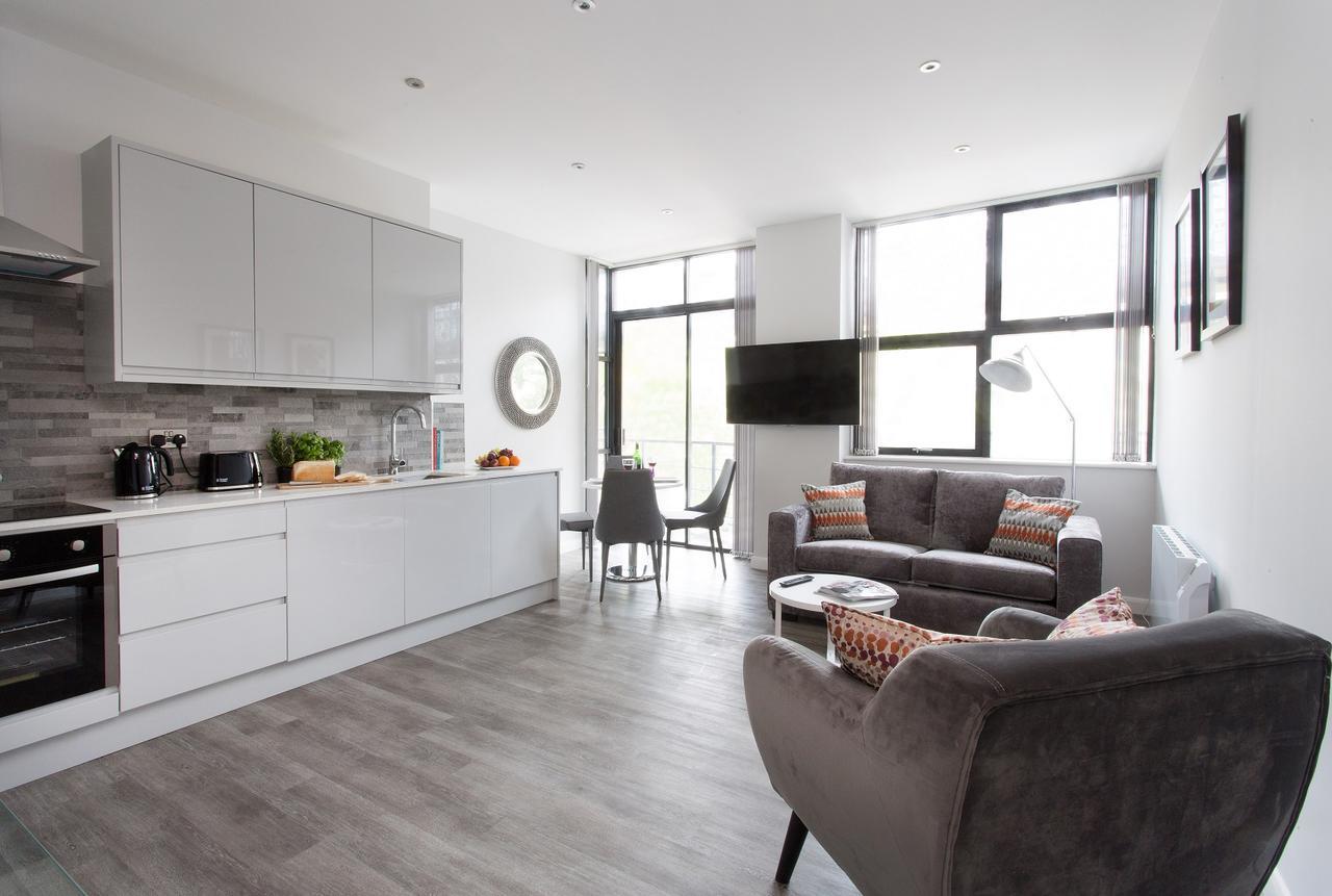 Cotels At 7Zero1 Serviced Apartments - Modern Apartments, Superfast Broadband, Free Parking, Centrally Located Milton Keynes Exteriér fotografie